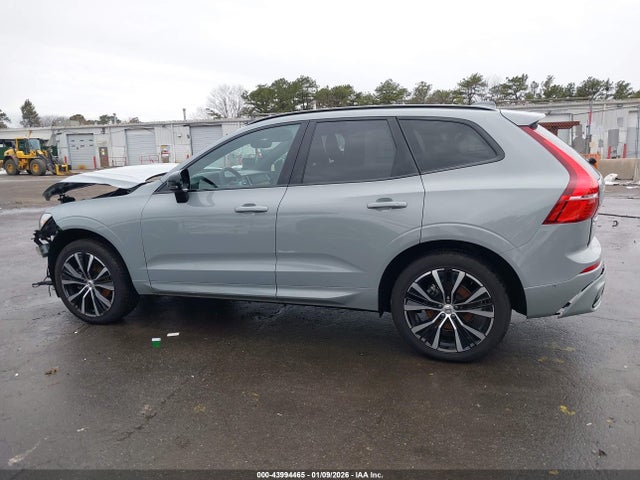 2025 Volvo Xc60 B5 Plus მანქანა იყიდება აუქციონზე, vin: YV4M12RC3S1121154, აუქციონის ნომერი: 43994465