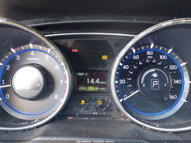 2011 HYUNDAI SONATA 5NPEC4AB5BH255379 Photo 6