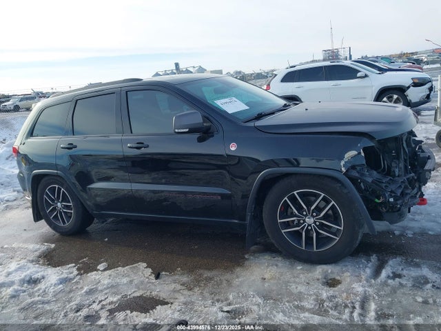 1C4RJFLGXHC670116 Jeep Grand Cherokee Trailhawk 4x4