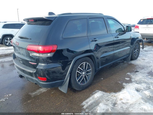 1C4RJFLGXHC670116 Jeep Grand Cherokee Trailhawk 4x4