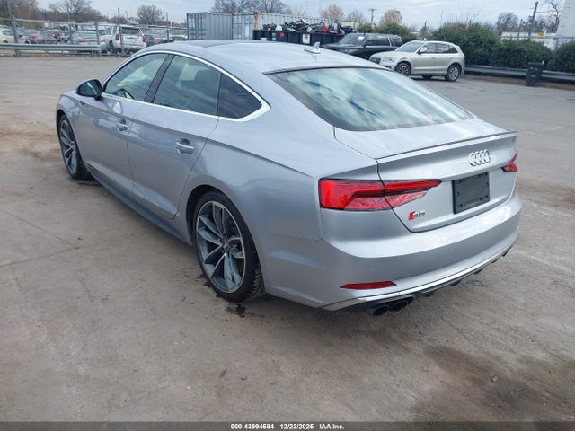 2018 AUDI S5 WAUB4CF59JA005630 Photo 2