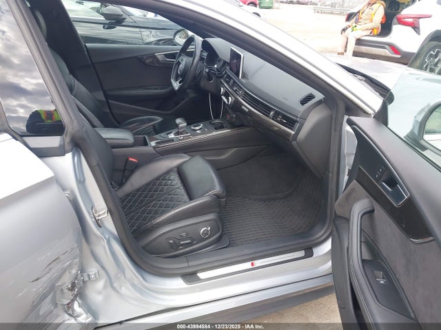 2018 AUDI S5 WAUB4CF59JA005630 Photo 4