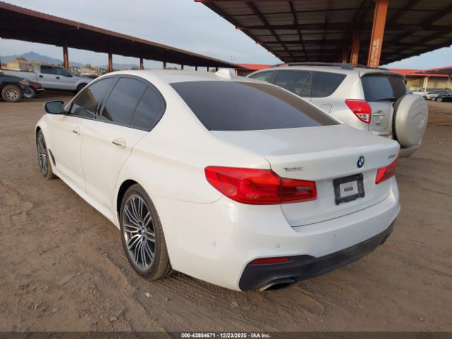 2017 BMW 530I WBAJA5C35HG896915 Photo 2