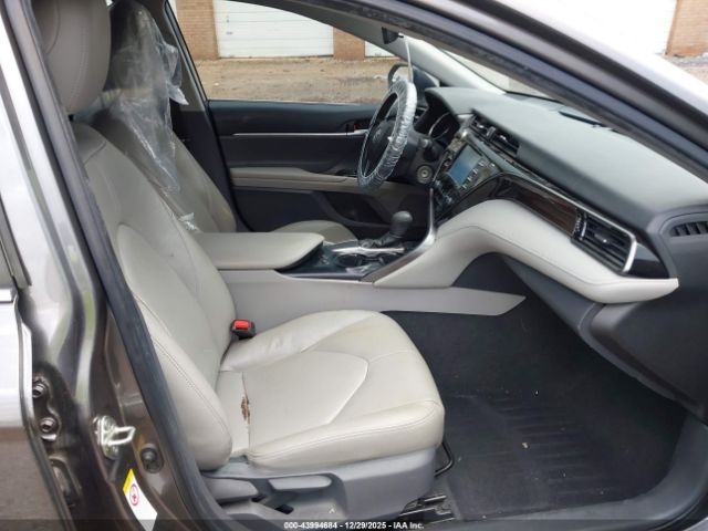 2019 TOYOTA CAMRY 4T1B11HK4KU210092 Photo 4