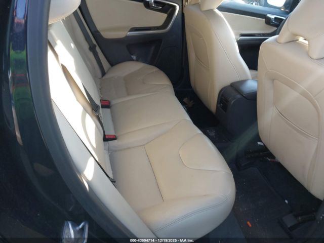2016 VOLVO XC60 YV449MRM8G2879408 Photo 7