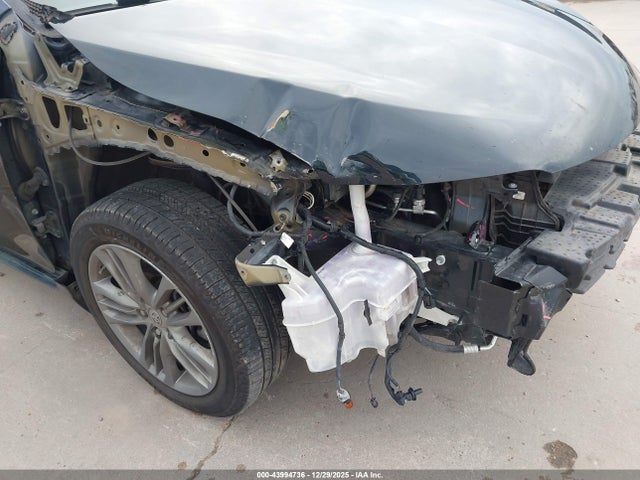 4T1BF1FK7HU423664 Toyota CAMRY SE