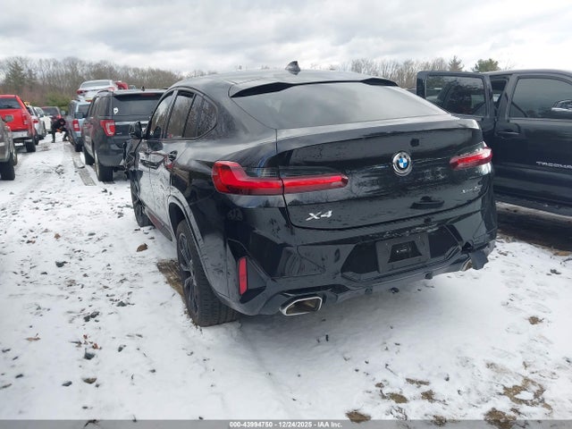 2025 BMW X4 5UX33DT0XS9Y22874 Photo 2