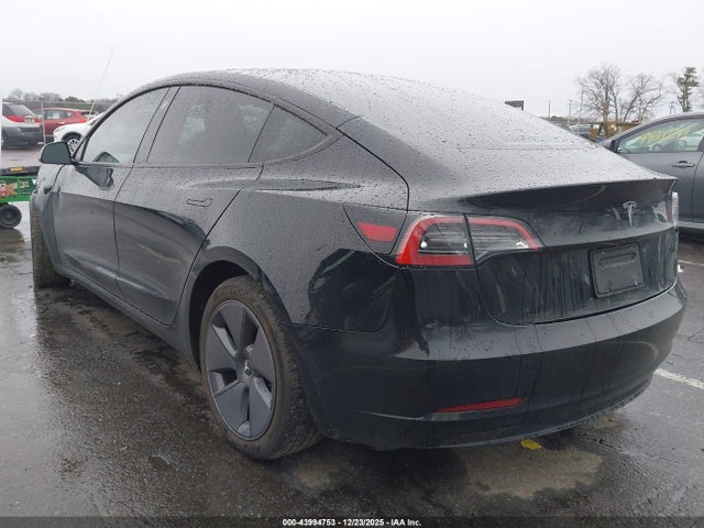 2023 TESLA MODEL 3 5YJ3E1EA8PF512543 Photo 2