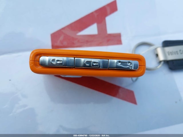 2025 VOLVO XC60 YV4M12RM2S1038727 Photo 10