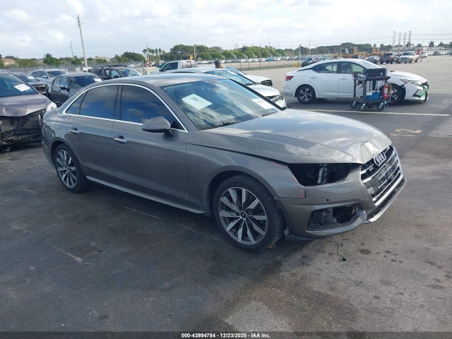 2022 AUDI A4 WAUABAF41NN004810 Photo 0
