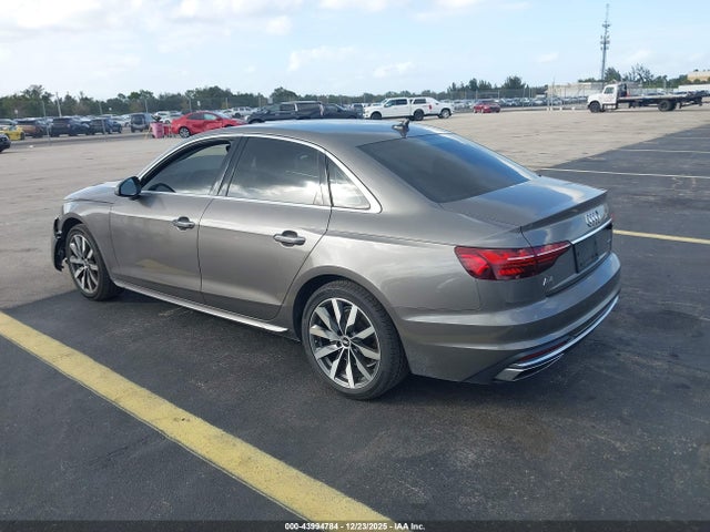 2022 AUDI A4 WAUABAF41NN004810 Photo 2