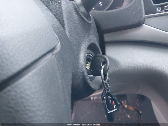 KMHD74LF7HU358894 Hyundai ELANTRA SE