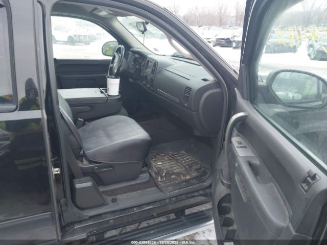 2013 CHEVROLET SILVERADO 1500 1GCRKSE02DZ187152 Photo 4