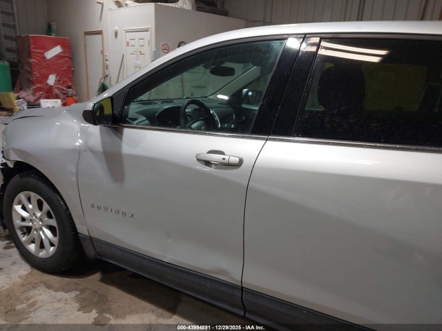 Продажа на аукционе авто 2019 Chevrolet Equinox Lt, vin: 2GNAXKEV0K6256995, номер лота: 43994891