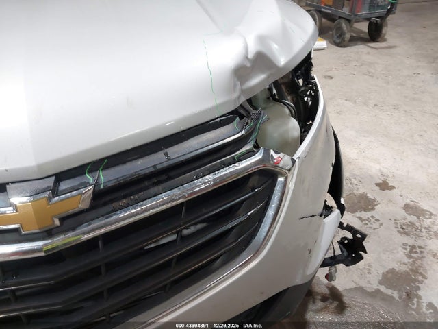 Продажа на аукционе авто 2019 Chevrolet Equinox Lt, vin: 2GNAXKEV0K6256995, номер лота: 43994891