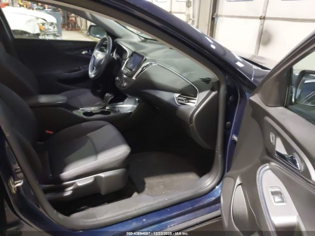 2017 CHEVROLET MALIBU 1G1ZE5ST7HF265710 Photo 4