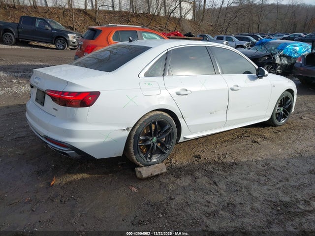 2022 AUDI A4 WAUEAAF42NN015142 Photo 3
