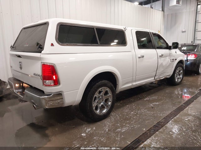 2017 RAM 1500 1C6RR7VT5HS627101 Photo 3