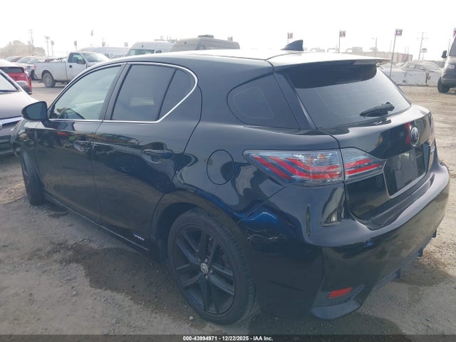 2015 LEXUS CT 200H JTHKD5BH0F2230100 Photo 2
