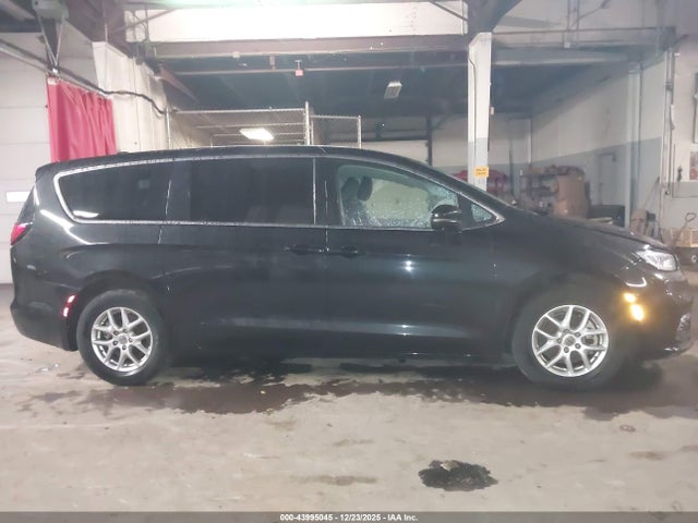 Aukcja sprzedaży 2023 Chrysler Pacifica Touring L, vin: 2C4RC1BG7PR505208, numer aukcji: 43995045