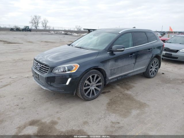 2016 VOLVO XC60 YV4902RM2G2813151 Photo 1