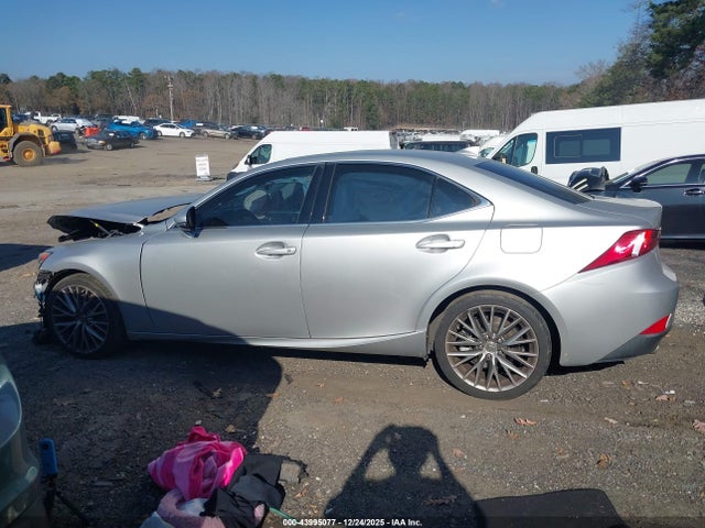 Aukcja sprzedaży 2016 Lexus Is 200t, vin: JTHBA1D21G5028070, numer aukcji: 43995077