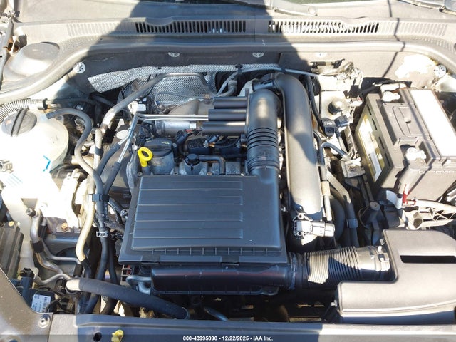 3VW267AJ8GM416924 Volkswagen Jetta 1.4t S