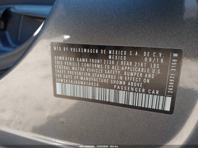 3VW267AJ8GM416924 Volkswagen Jetta 1.4t S