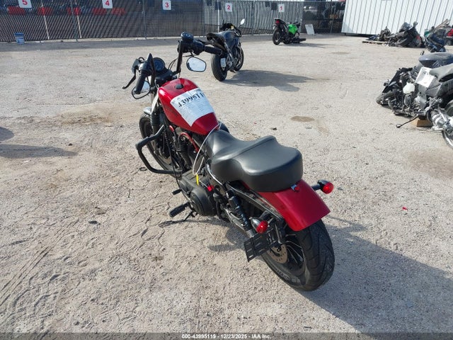 2012 HARLEY-DAVIDSON XL883 1HD4LE218CC402863 Photo 2