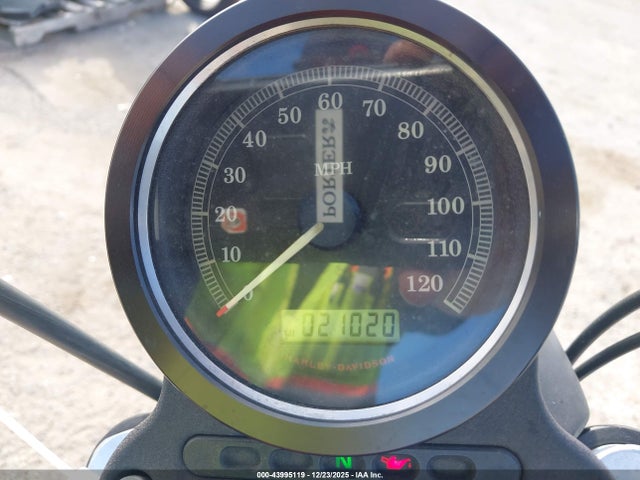 2012 HARLEY-DAVIDSON XL883 1HD4LE218CC402863 Photo 6