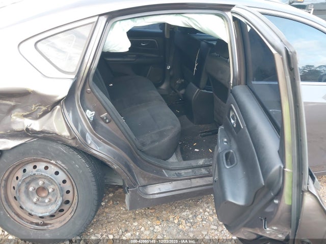 Nissan Altima 2.5 S 2015 1N4AL3AP1FN406010 Image 8