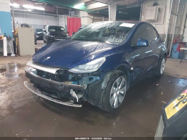 2021 TESLA MODEL Y 5YJYGAEE2MF193803 Photo 1