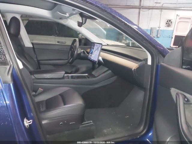 2021 TESLA MODEL Y 5YJYGAEE2MF193803 Photo 4