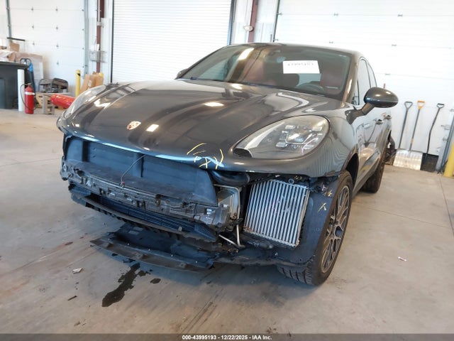 2018 PORSCHE MACAN WP1AB2A54JLB34223 Photo 5