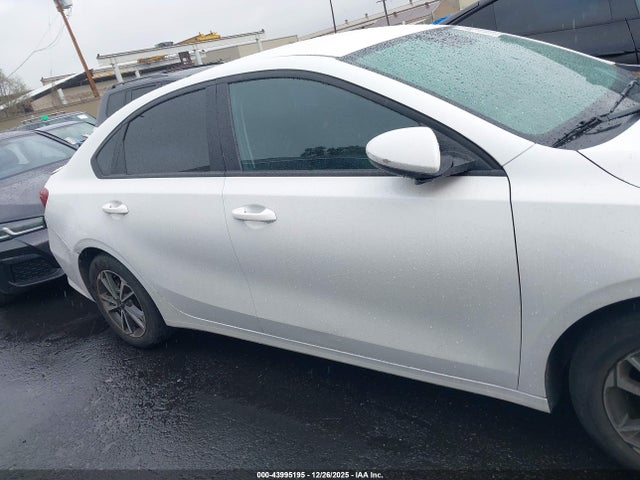 3KPF24AD8PE652959 KIA Forte Lxs