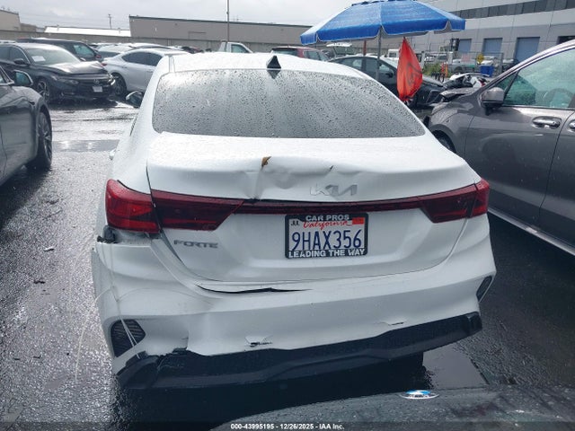 3KPF24AD8PE652959 KIA Forte Lxs