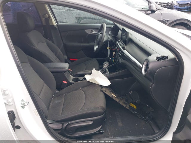 3KPF24AD8PE652959 KIA Forte Lxs
