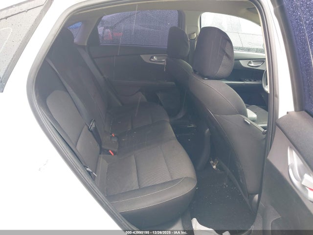 3KPF24AD8PE652959 KIA Forte Lxs