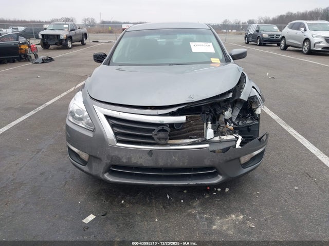 Nissan Altima 2.5 S 2015 1N4AL3AP1FC429444 Image 12