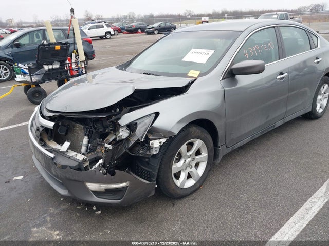 Nissan Altima 2.5 S 2015 1N4AL3AP1FC429444 Image 17