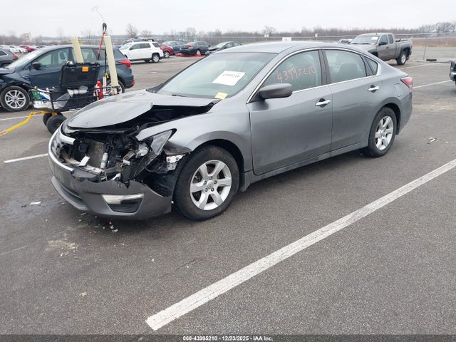 Nissan Altima 2.5 S 2015 1N4AL3AP1FC429444 Image 2