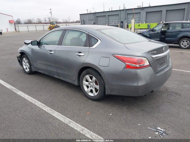 Nissan Altima 2.5 S 2015 1N4AL3AP1FC429444 Image 3