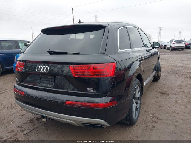 2017 AUDI Q7 WA1LAAF72HD025047 Photo 3