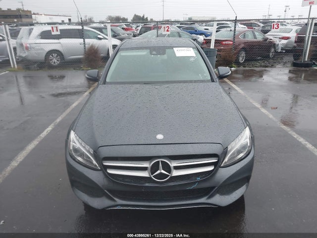 55SWF4JB0GU157988 Mercedes-Benz C 300