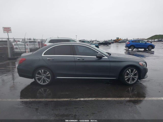 55SWF4JB0GU157988 Mercedes-Benz C 300