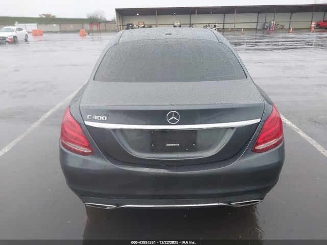 55SWF4JB0GU157988 Mercedes-Benz C 300