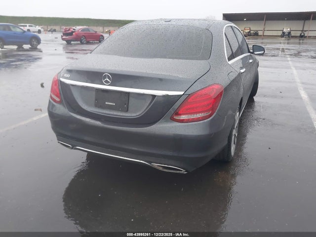2016 MERCEDES-BENZ C 300 55SWF4JB0GU157988 Photo 3