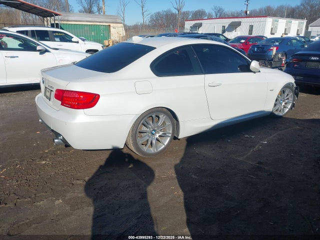 2012 BMW 335I WBAKG7C5XCE802872 Photo 3