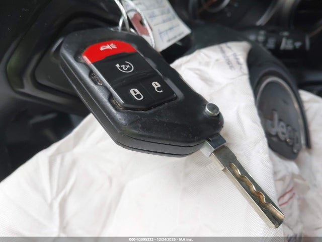 43995323 :رقم المزاد ، 1C4HJXDN1LW342671 vin ، 2020 Jeep Wrangler Unlimited Sport S 4x4 مزاد بيع
