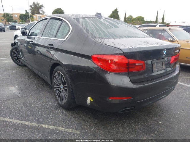 WBAJE5C54KG919789 BMW 540I